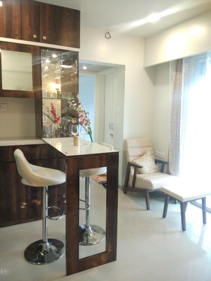 Parishreya Holiday Home ロナバラ エクステリア 写真